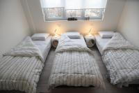 Posteľ alebo postele v izbe v ubytovaní Apartment Wave -Luxury massage chair-Infrared Sauna, Parking with video surveillance, Entry with PIN 0 - 24h, FREE CANCELLATION 24 hours before Check In