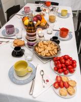 Jedlo v ubytovaní bed & breakfast alebo blízkom okolí
