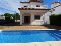 Bazén v ubytování Rentalmar Villa California nebo v jeho okolí