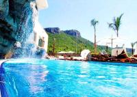 Bazén v ubytování Meder Resort Hotel - Ultra All Inclusive nebo v jeho okolí