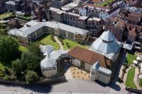 Blick auf Canterbury Cathedral Lodge aus der Vogelperspektive