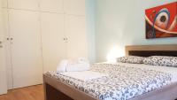 Posteľ alebo postele v izbe v ubytovaní Menta errathens Apartment - Athens Center, 5 BD, 2 BATH