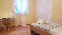 Posteľ alebo postele v izbe v ubytovaní Menta errathens Apartment - Athens Center, 5 BD, 2 BATH