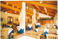 Restauracja lub miejsce do jedzenia w obiekcie Hotel Ristorante La Casona
