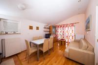 Posedenie v ubytovaní Family Apartments Marita