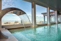 Bazén v ubytovaní Savoia Hotel Rimini alebo v jeho blízkosti