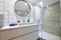 Kúpeľňa v ubytovaní Standard Apartment by Hi5 - Teréz 6