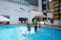 The swimming pool at or close to Hotel Roxy & Beach