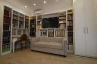 Posedenie v ubytovaní Luxurious Athenian Apartment