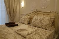 Posteľ alebo postele v izbe v ubytovaní Luxurious Athenian Apartment
