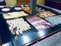 Φαγητό σε αυτό το ξενοδοχείο ή κάπου εκεί κοντά