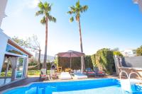 Bazén v ubytování Alcudia beach nebo v jeho okolí