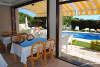 Bazén v ubytovaní Hotel Bonsol alebo v jeho blízkosti