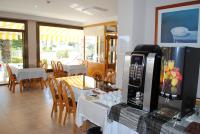 Reštaurácia alebo iné gastronomické zariadenie v ubytovaní Hotel Bonsol