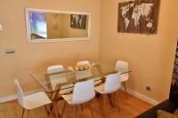 Posedenie v ubytovaní WonderStays Apartamento Boqueron