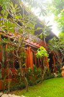 Zahrada ubytování Ruenkanok Thaihouse Resort
