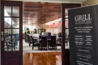 En restaurant eller et andet spisested på Copthorne Solway Park, Wairarapa