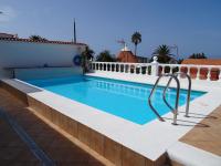 The swimming pool at or close to La Palmita