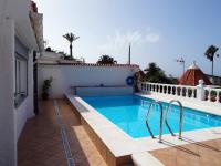 The swimming pool at or close to La Palmita