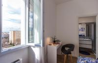 A bed or beds in a room at Jolie Julie Accomodation