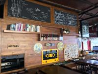 Lounge nebo bar v ubytování El Camino Hostel & Pub