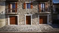 The building in which the holiday home is located