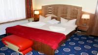 Postel nebo postele na pokoji v ubytování Hotel Deutsche Flagge