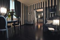 Posedenie v ubytovaní Savoia Hotel Regency