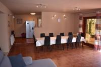 Kuchnia lub aneks kuchenny w obiekcie Villa Lily