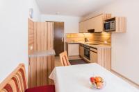 Kuchnia lub aneks kuchenny w obiekcie Hotel Garni Waldhof - Wohlfühlen am Lech