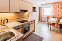 Kuchnia lub aneks kuchenny w obiekcie Hotel Garni Waldhof - Wohlfühlen am Lech