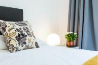 Posteľ alebo postele v izbe v ubytovaní Montaber Apartment - Trafalgar
