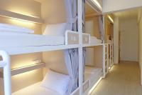About A Bed Hostel Chiangmaiにあるベッド