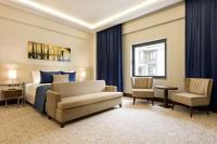 A seating area at Ramada by Wyndham Yalova