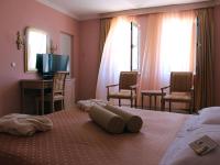 Televízia a/alebo spoločenská miestnosť v ubytovaní Marina Frapa Resort Rogoznica