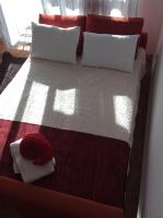 Postel nebo postele na pokoji v ubytování Downtown Sunny Apartment