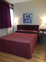 B&B HOTEL Gijón Centro Begoñaにあるベッド