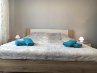 Posteľ alebo postele v izbe v ubytovaní Apartment Kumicic - 3 Bedrooms