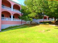 Vonkajšia záhrada v ubytovaní Marina Frapa Resort Rogoznica