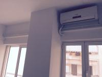 Televízia a/alebo spoločenská miestnosť v ubytovaní Korona Beach Apartments II