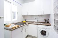 A kitchen or kitchenette at Apartamentos Diaber Gerona 22