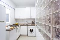 A kitchen or kitchenette at Apartamentos Diaber Gerona 22