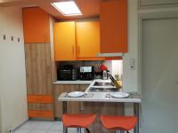 Kuchyň nebo kuchyňský kout v ubytování Orange Central Studio Heraklion