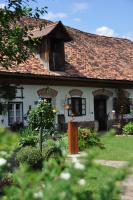 A garden outside Hotel Restaurant zum Schwan