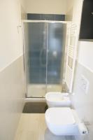 A bathroom at SoleLuna Fiera 6 Rooms