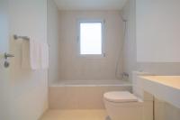 Kúpeľňa v ubytovaní Belaire 4 bedroom apartment
