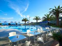Bazén v ubytovaní Eleftheria Hotel alebo v jeho blízkosti