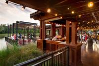 Ein Restaurant oder anderes Speiselokal in der Unterkunft Four Seasons Resort Orlando at Walt Disney World Resort 