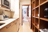 A kitchen or kitchenette at Setefilla Deluxe Suite by Valcambre