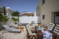 Posezení v ubytování Protaras Galleria Sunset Villa